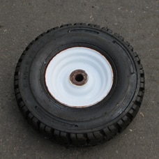 Accumulator Front Wheel and Tyre