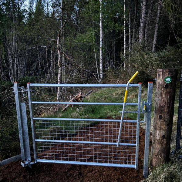 Self-Closing Pedestrian Gate 5' - Image 2